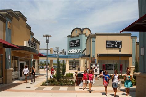 Monroe outlet mall - Monday-Tuesday-Wednesday-Thursday-Friday 10:00 AM to 9:00 PM. Saturday 10:00 AM to 9:00 PM. Sunday 10:00 AM to 7:00 PM. Cincinnati Premium Outlets operates EXTENDED opening hours on Black Friday and REDUCED hours on Christmas Eve, New Year’s Eve, New Year’s Day. The mall has EXTENDED hours in the holiday …